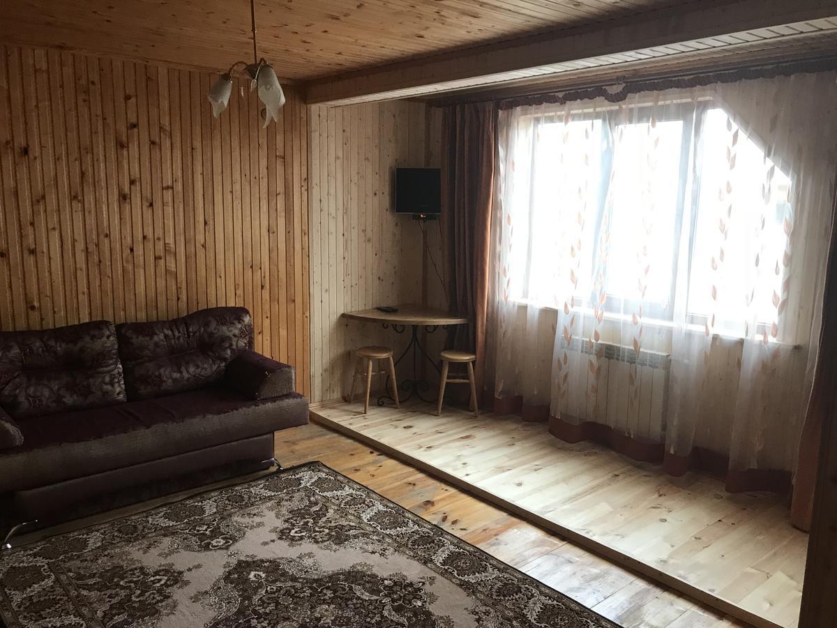 Садиба Червона калина Private estate Chervona Kalyna Яремча Экстерьер фото