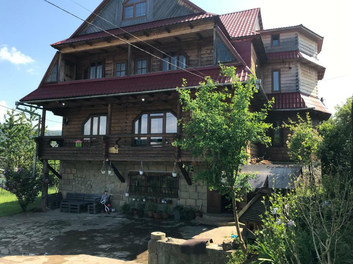 Садиба Червона калина Private estate Chervona Kalyna Яремча Экстерьер фото