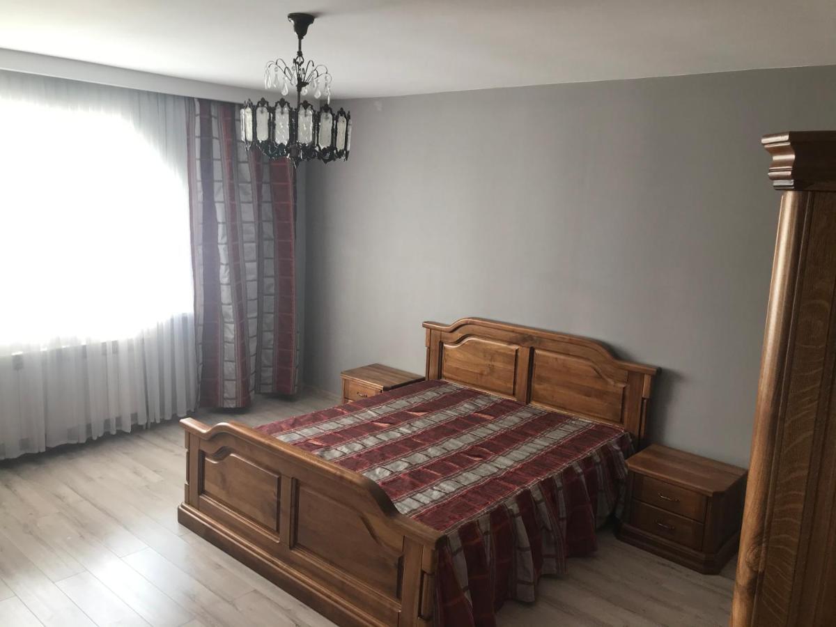 Садиба Червона калина Private estate Chervona Kalyna Яремча Экстерьер фото